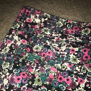 American Eagle Floral Midi Shorts